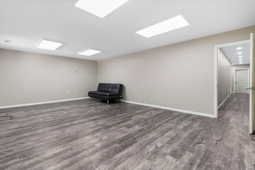 More Photos Of 17644 Highway 37, Garfield Warehouse For Sale