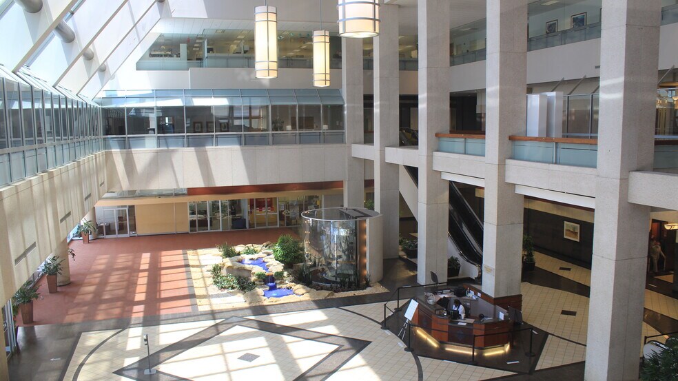 More Photos Of 1 Independent Dr, Jacksonville Office For Lease