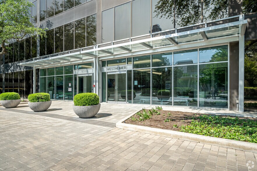 More Photos Of 5333 Westheimer Rd, Houston Office For Lease