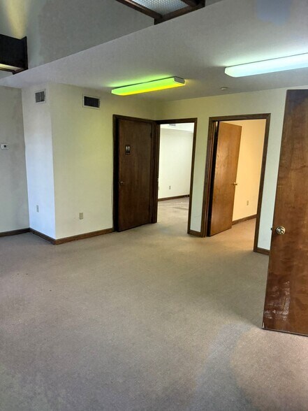 More Photos Of 9244 Florida Blvd, Baton Rouge Loft Creative Space For Lease
