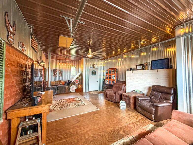 More Photos Of 13080 US 422, Kittanning Storefront Retail Residential For Sale