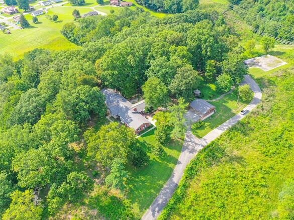 More Photos Of 853 E 4th St, London Office For Sale