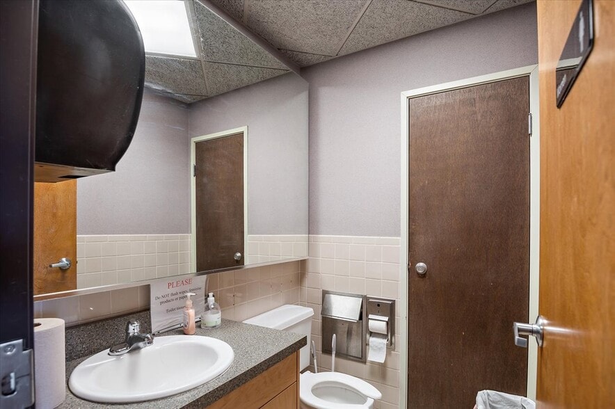 More Photos Of 2850 W Serendipity Cir, Colorado Springs Medical For Sale