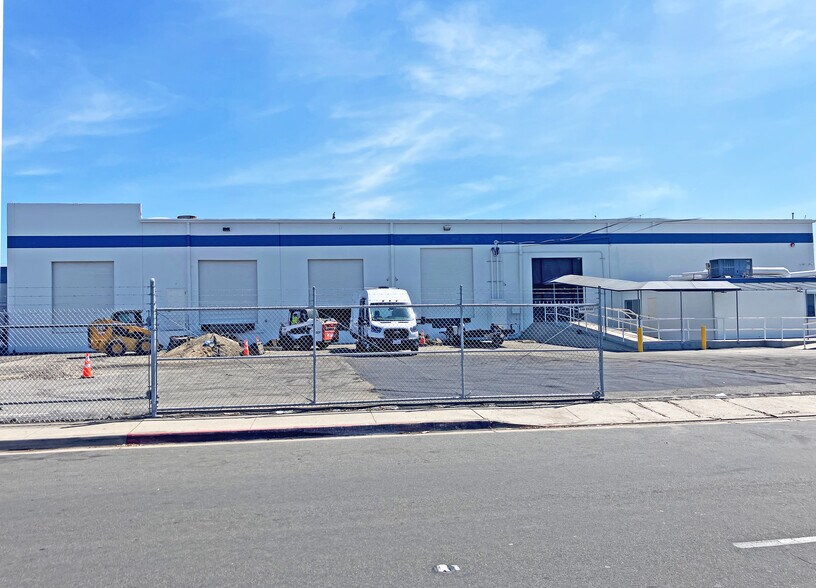 More Photos Of 3612 Kurtz St, San Diego Warehouse For Lease