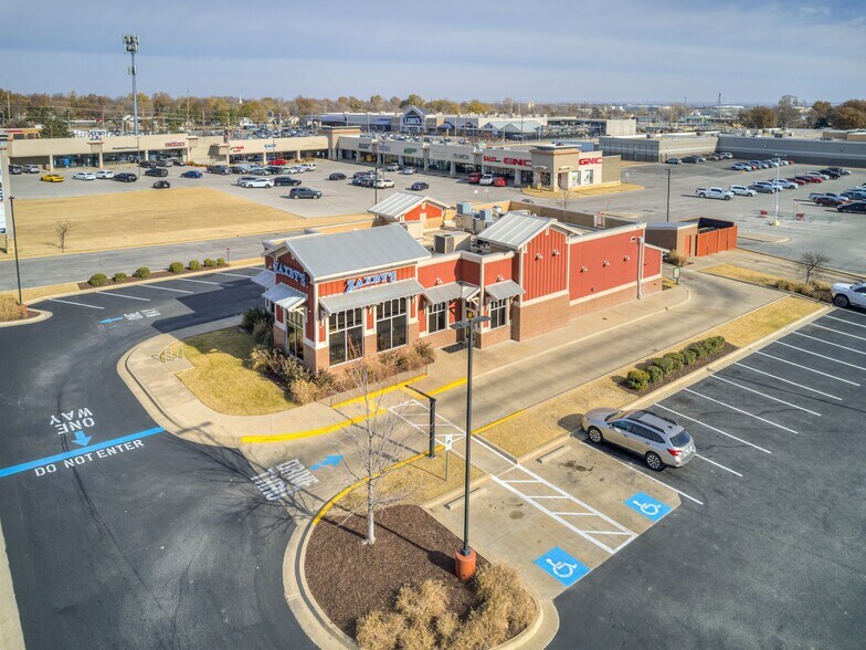 More Photos Of 1701-1951 S Yale Ave, Tulsa Unknown For Lease