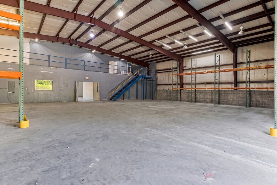 More Photos Of 6632 Elva St, Milton Industrial For Lease