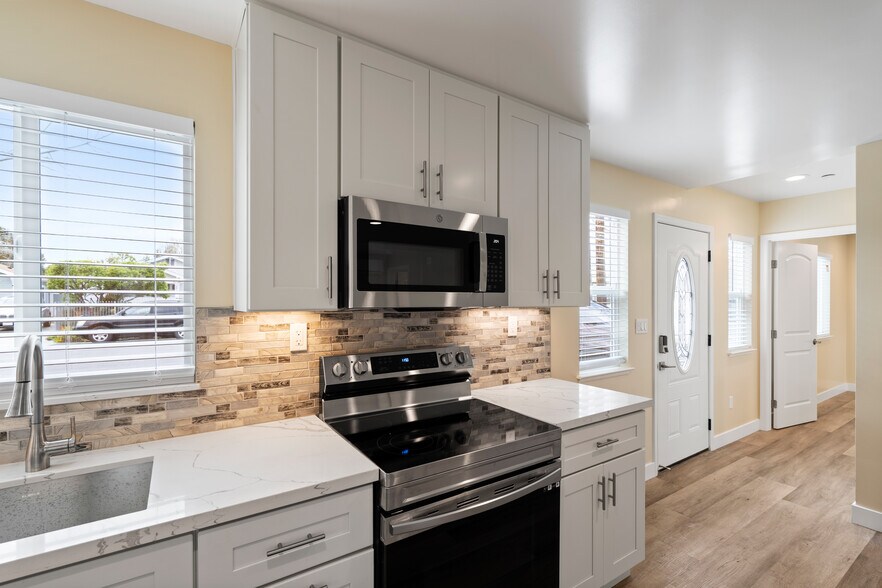 More Photos Of 403 Vera Ave, Redwood City Apartments For Sale