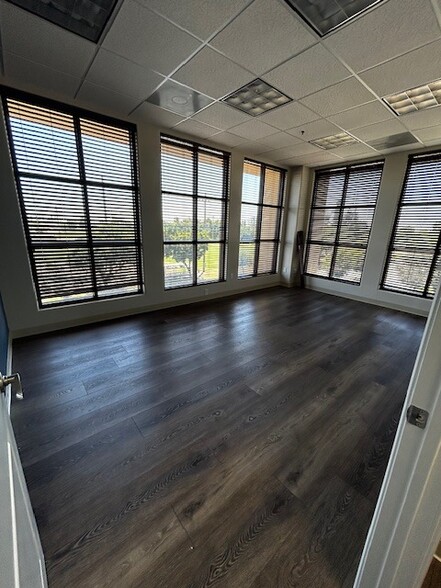 More Photos Of 2001 Howard Rd, Madera Loft Creative Space For Lease