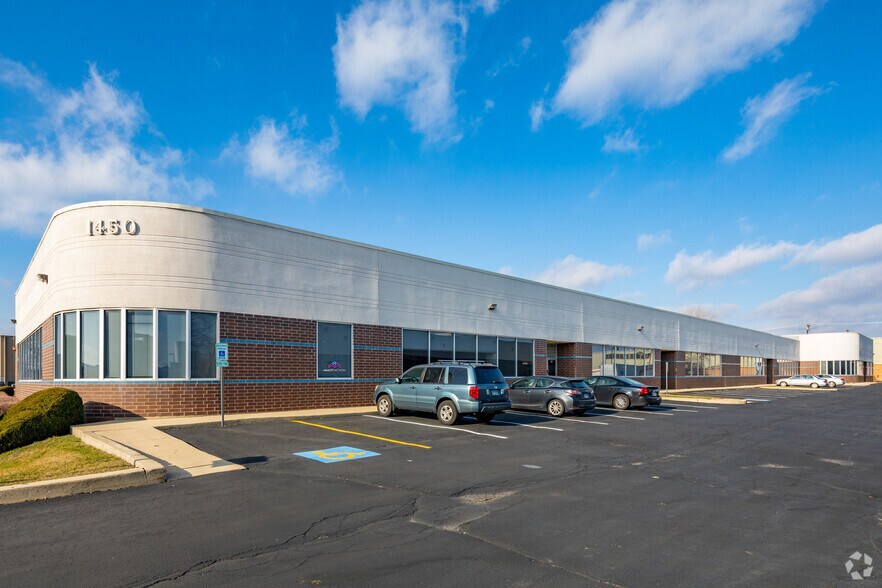 More Photos Of 1450 Arthur Ave, Elk Grove Village Warehouse For Lease