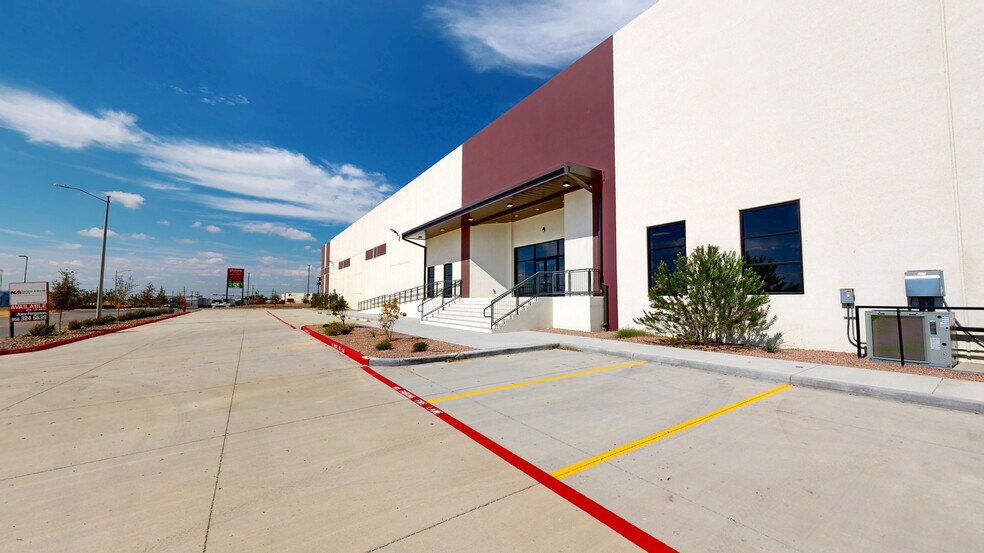 Primary Photo Of 172 Interamerica Blvd, Laredo Warehouse For Lease