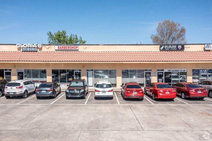 More Photos Of 9645 E Colonial Dr, Orlando Unknown For Lease