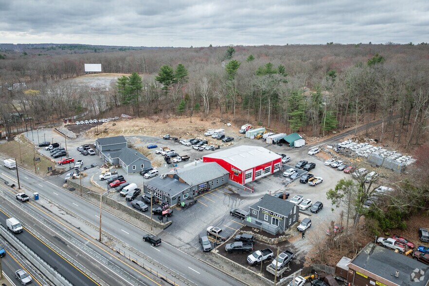 More Photos Of 1097 Eddie Dowling Hwy, North Smithfield Service Station For Sale