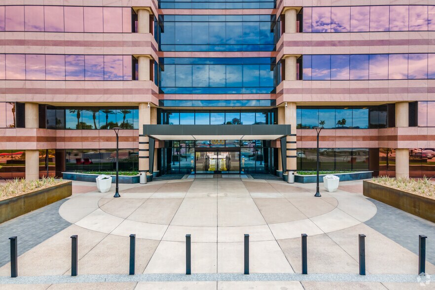 More Photos Of 4800 N Scottsdale Rd, Scottsdale Coworking Space