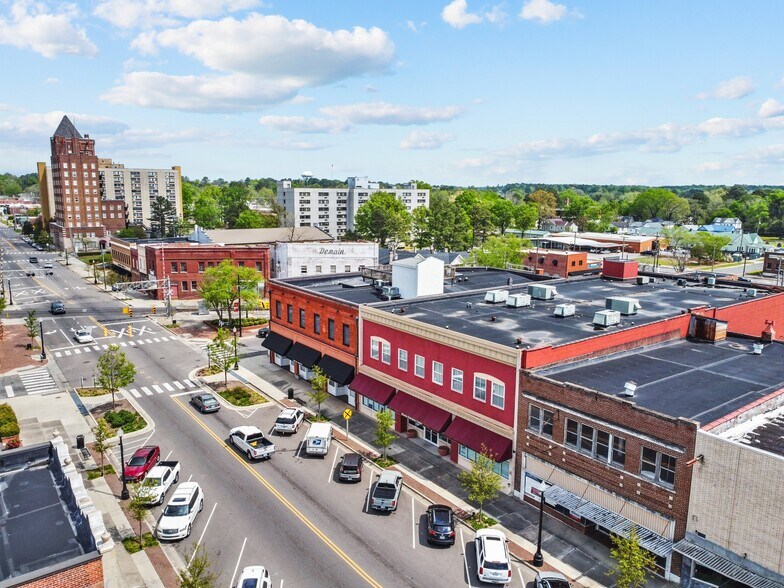 More Photos Of 327 N Queen St, Kinston Office For Sale