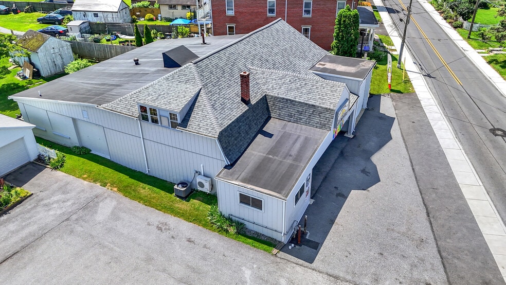 More Photos Of 121 Church St, Landisville Freestanding For Sale
