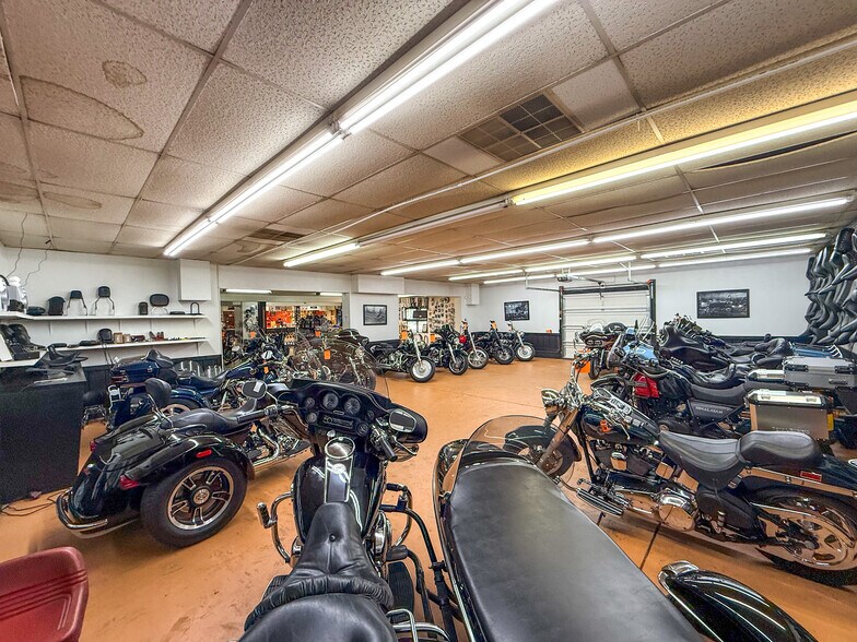 More Photos Of 13080 US 422, Kittanning Storefront Retail Residential For Sale