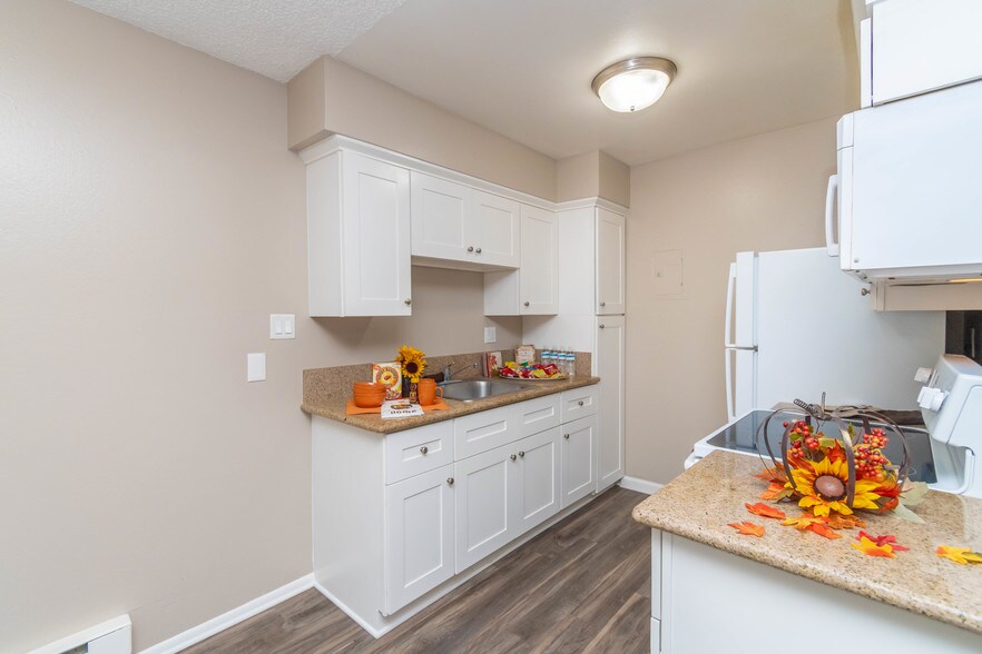 More Photos Of 6815 24th St, Sacramento Multifamily For Sale