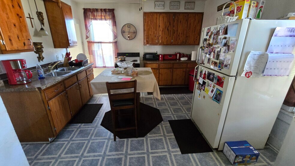 More Photos Of 706 4th St, Rock Island Apartments For Sale