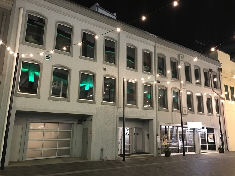 More Photos Of 120 N Laurens St, Greenville Office For Lease