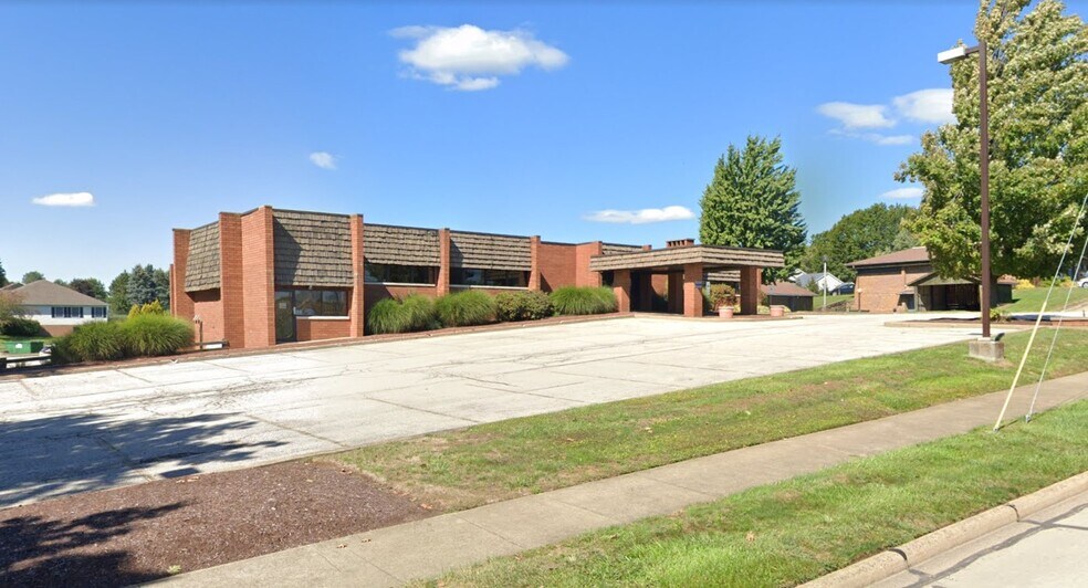 Primary Photo Of 365 S Crown Hill Rd, Orrville Medical For Sale