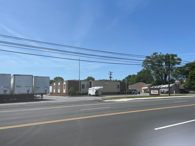 More Photos Of 2929 Valley Ave, Winchester Truck Terminal For Lease