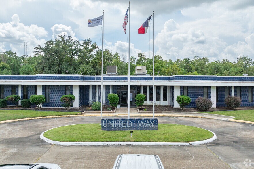 More Photos Of 5309 Decker Dr, Baytown Medical For Lease