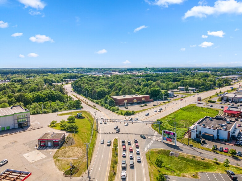 More Photos Of 130 Western Ave, South Portland Freestanding For Sale