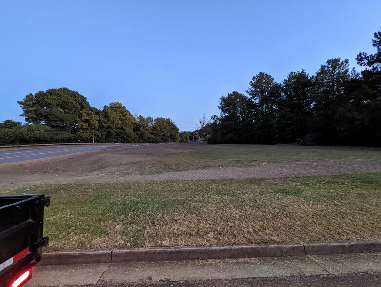 More Photos Of 2418 Milledge St, East Point Land For Sale