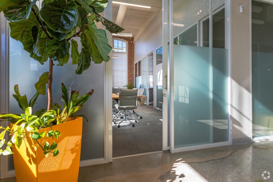 More Photos Of 4900 O'Hear Ave, North Charleston Coworking Space