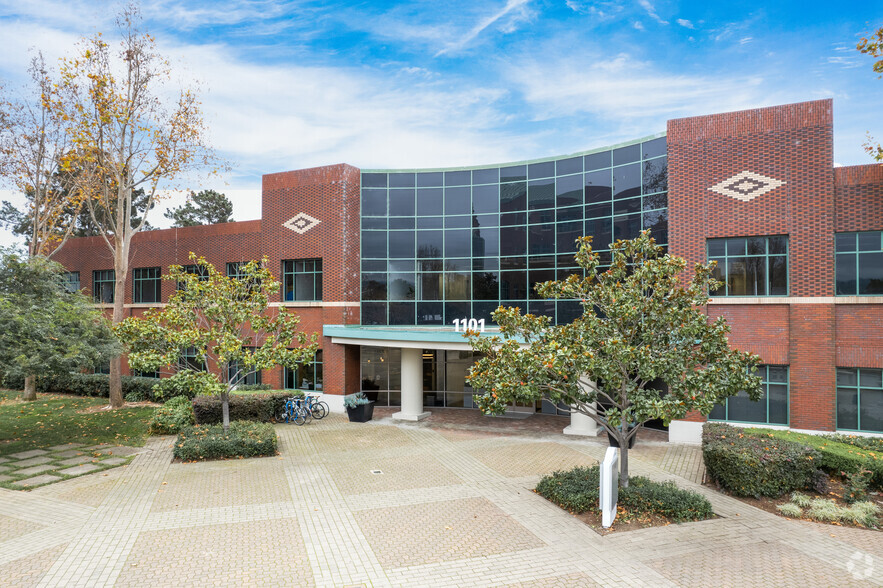 Primary Photo Of 1101 Marina Village Pky, Alameda Coworking Space