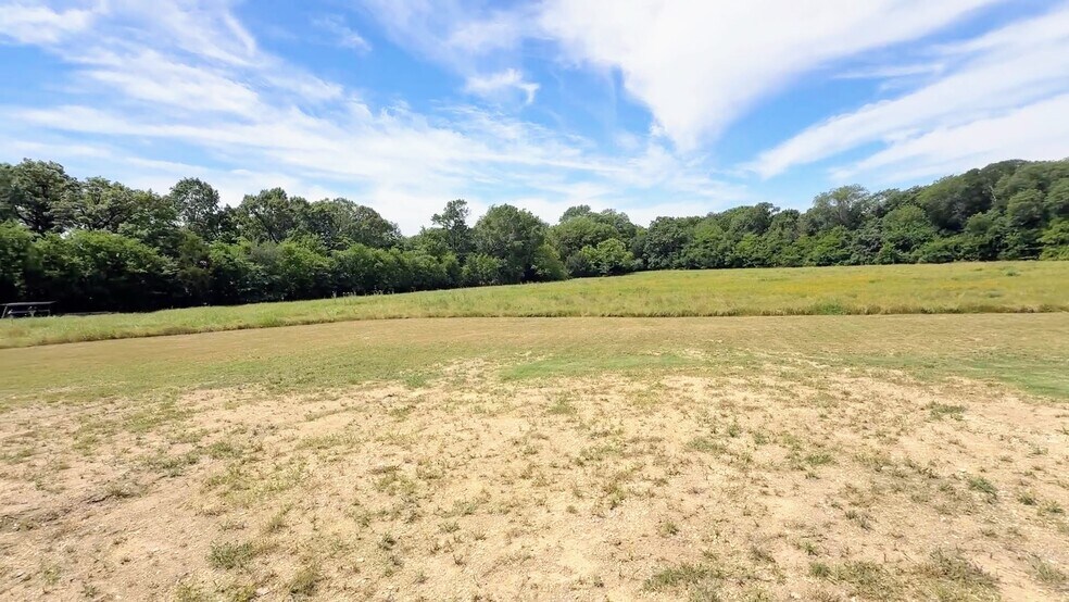 More Photos Of 1105 W Cottage Hill Pky, Celina Lodge Meeting Hall For Sale