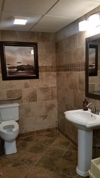 More Photos Of 626 Towne Center Dr, Joppa Office For Lease