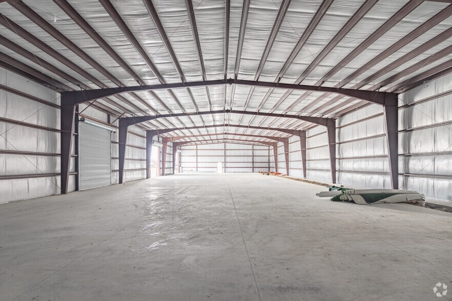 More Photos Of 18500 Pearland Sites Rd, Pearland Unknown For Lease