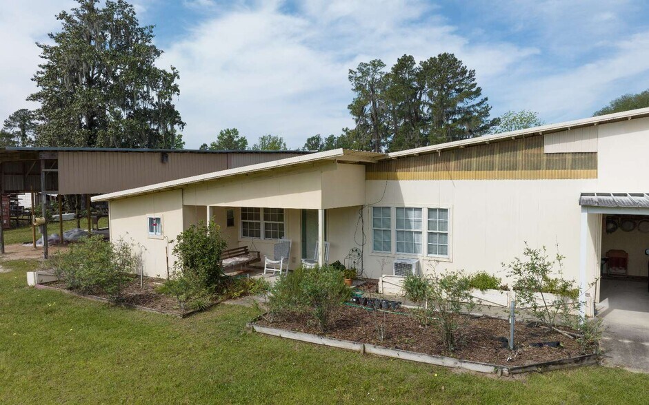 More Photos Of 11973 SE County Road 132, Jasper Office Residential For Sale