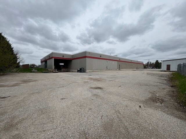 More Photos Of 2954 Ontario St, Perth East Freestanding For Lease