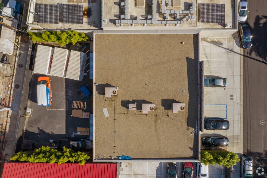 More Photos Of 706 W Julian St, San Jose Loft Creative Space For Lease