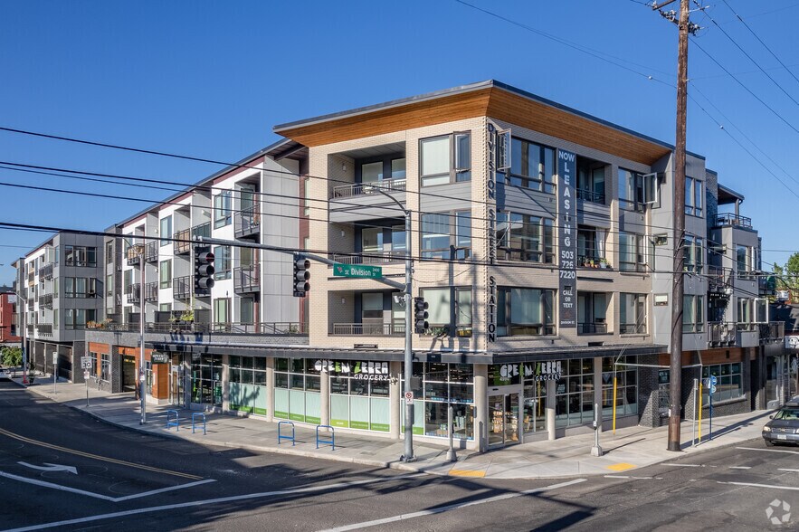 Primary Photo Of 4990 SE Division St, Portland Apartments For Lease
