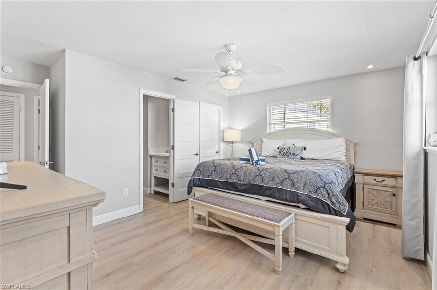 More Photos Of 423 Lazy Way, Fort Myers Beach Apartments For Sale