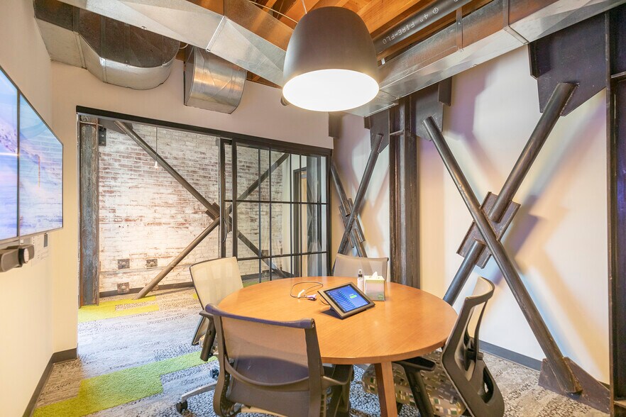 More Photos Of 1100 R St, Sacramento Loft Creative Space For Sale