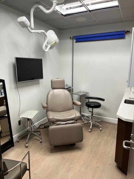 More Photos Of 428-444 N Bedford Dr, Beverly Hills Medical For Lease
