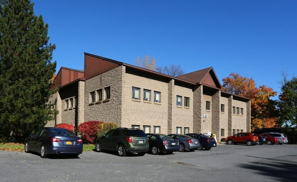 More Photos Of 4914 W Genesee St, Camillus Loft Creative Space For Lease