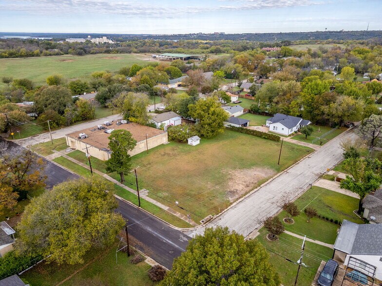 More Photos Of 5550 Baylor Ave, River Oaks Land For Sale