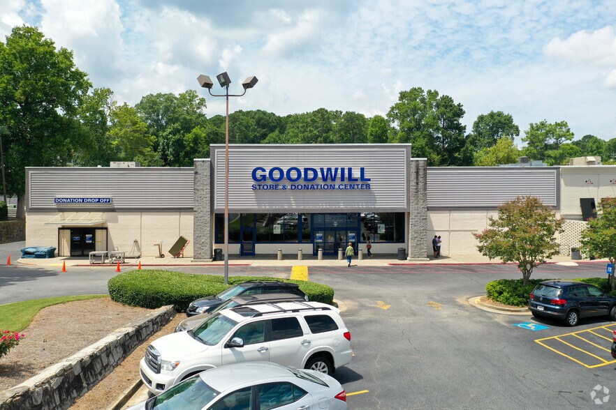 More Photos Of 6600-6690 NE Roswell Rd, Atlanta Unknown For Lease