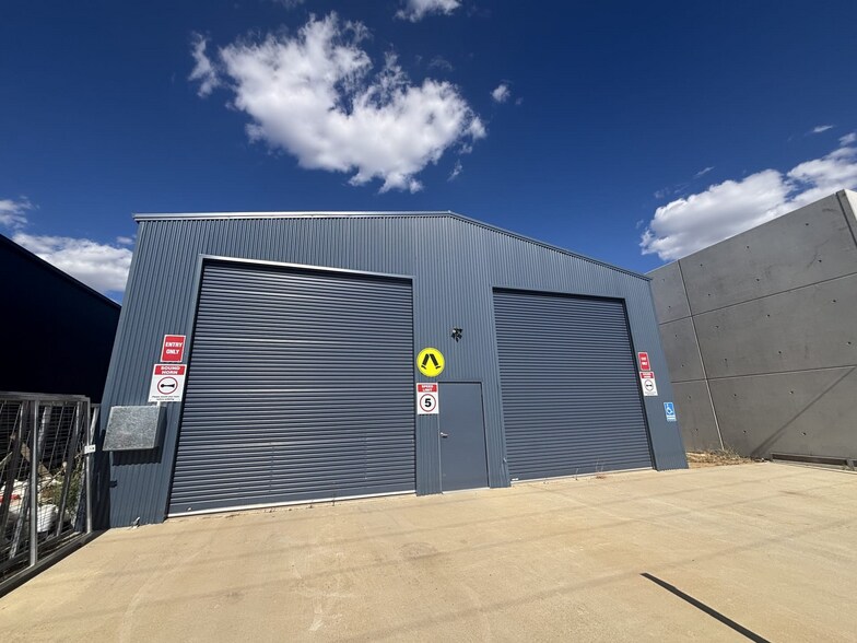 Primary Photo Of 17 Holland Rd, Polo Flat Warehouse For Lease