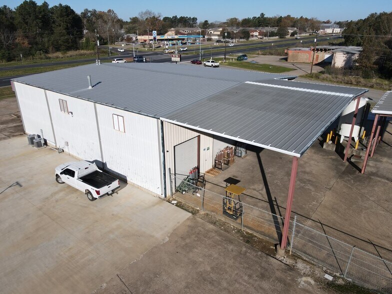 More Photos Of 1608 N John Redditt Dr, Lufkin Industrial For Sale