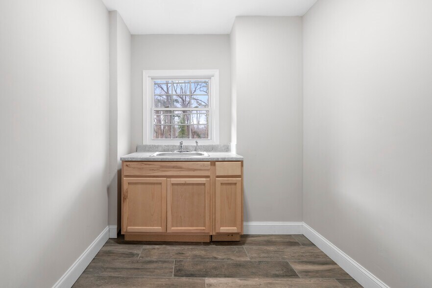 More Photos Of 2965 Highway 29 S, Lawrenceville Office For Sale