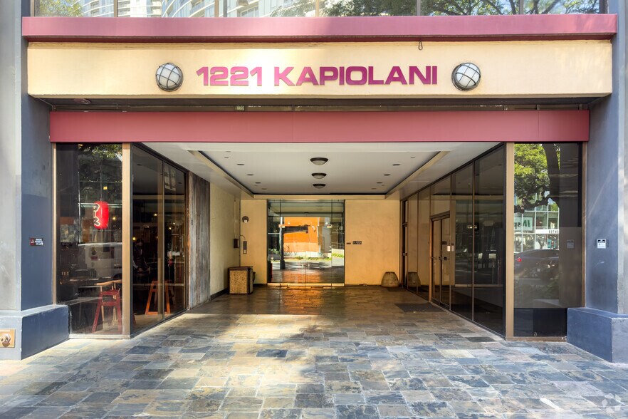 More Photos Of 1221 Kapiolani Blvd, Honolulu Office For Lease