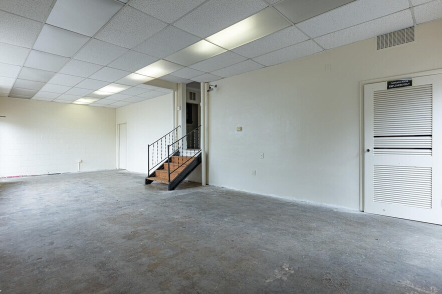 More Photos Of 3000 E 3rd St, Dayton Storefront Retail Residential For Sale