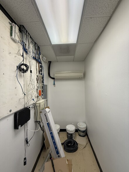 More Photos Of 5765 S Rainbow Blvd, Las Vegas Office For Lease