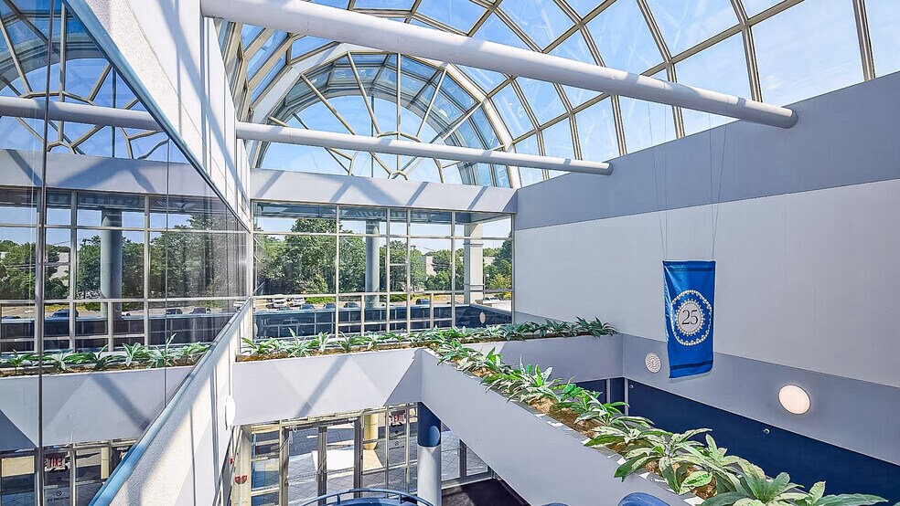 More Photos Of 25 Melville Park Rd, Melville Office For Lease